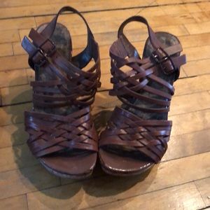 Kenneth Cole Reaction wedges